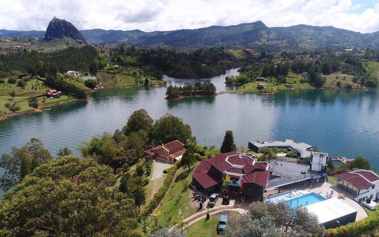 Happy Buddha Hostel & Lodge Guatapé 外观 照片