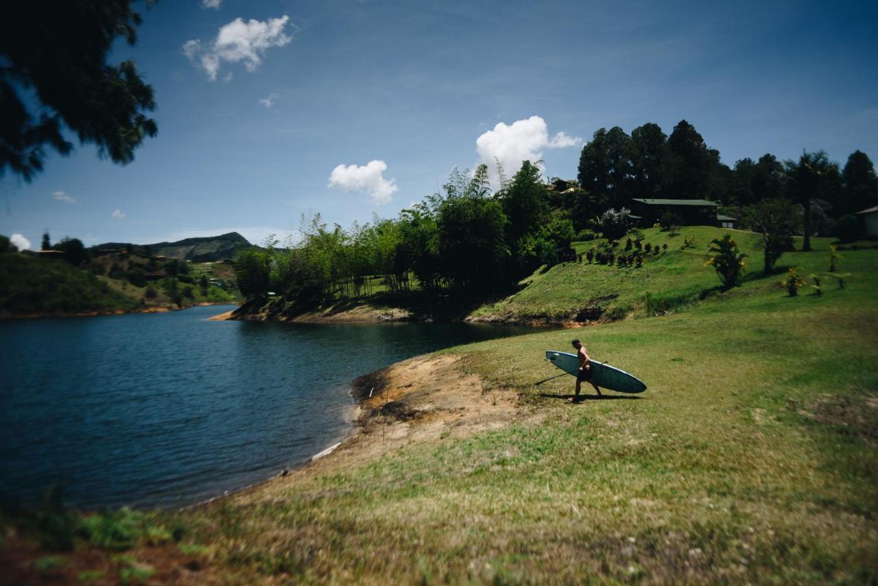Happy Buddha Hostel & Lodge Guatapé 外观 照片