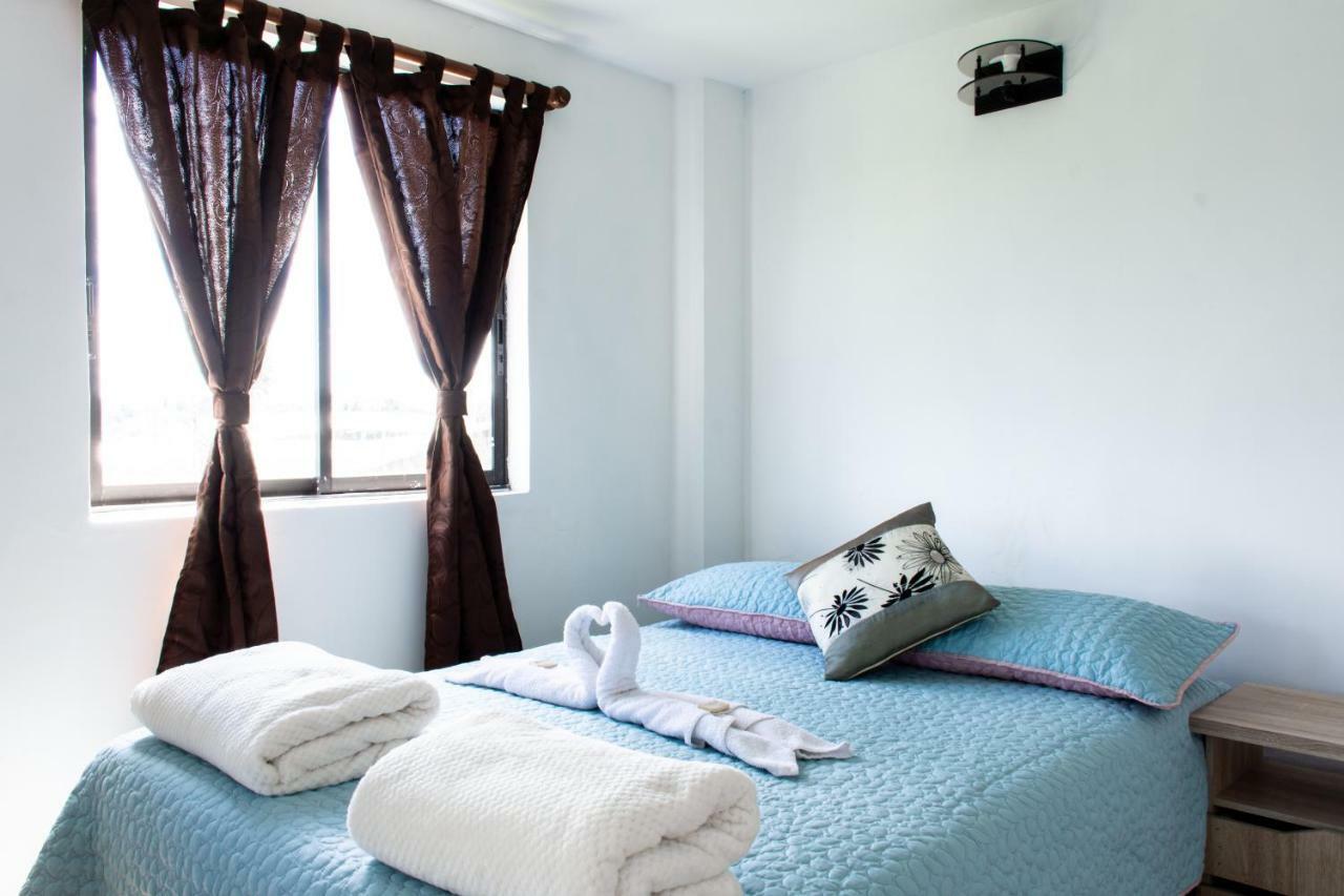 Happy Buddha Hostel & Lodge Guatapé 外观 照片